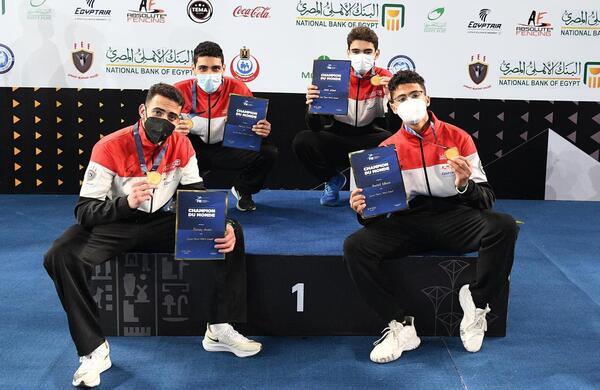 مصر تتصدر التصنيف العالمي لسلاح السيف شباب للفرق بعد التتويج بذهبية بطولة العالم