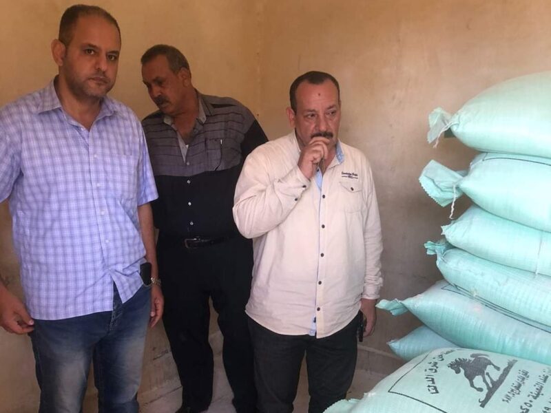 الرقابة التموينية بالشرقية تضبط 4 طن دقيق بلدي داخل مخزن بالصالحيه الجديده قبل بيعه بالسوق السوداء