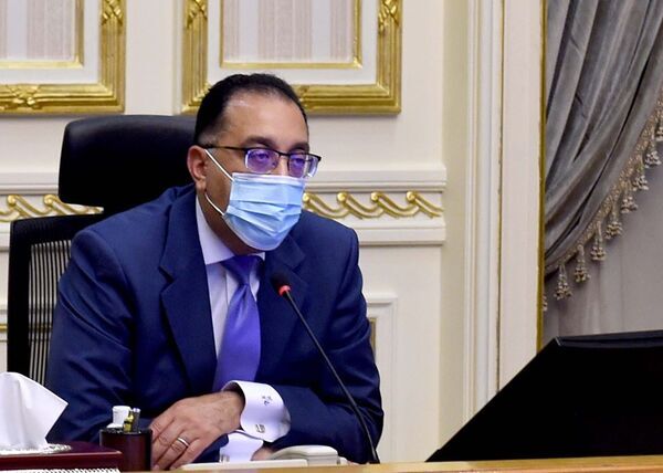 لجنة كورونا: استمرار منع الشيشة.. وحظر الموالد والسرداقات
