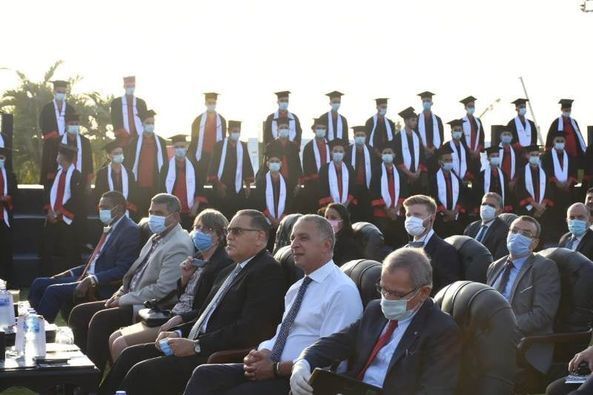 نائب وزيرالتربية والتعليم للتعليم الفني ومحافظ الشرقية يشهدان حفل تخريج دفعة جديدة من أكاديمية السويدي اليكتريك بمدينة العاشر من رمضان