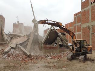 تنفيذ إزالة ٦٧ حالة تعدي بالبناء المخالف على مساحة ٧ آلاف و١٣٣ متر مباني و٣١٣ فدان بالشرقية