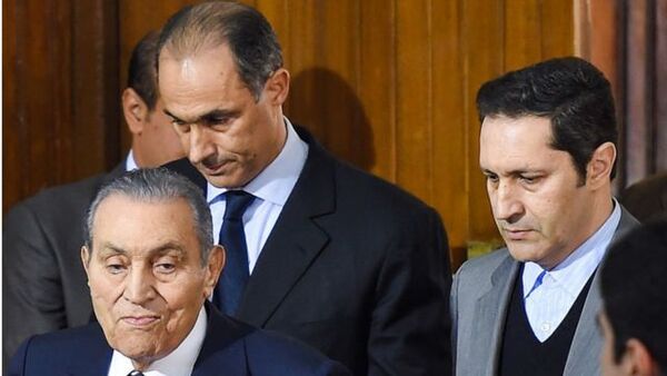 إبراهيم عيسى: بيان تبرئة آل مبارك أقوى هجوم على القضاء المصري منذ زمن طويل