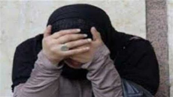 استمرار حبس زوجة شابة قتلت حماها واصابة زوجها من عزبة محجوب بمركز فاقوس
