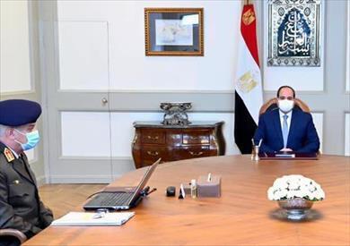 السيسي يجتمع بوزير الدفاع ويوجه بالاستعداد لحماية أمن مصر القومي