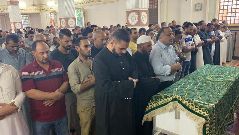” الشيخ : عبد السلام عزمي ” الإلمام بحكم صلاة المأموم أمام الإمام ….وهل وقوف المأموم أمام الإمام يبطل الصلاة؟