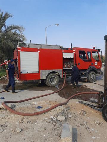 الدفع بـ 10 سيارات للسيطرة على حريق مصنع منسوجات بالعاشر من رمضان