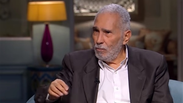 نجل عبد الرحمن أبو زهرة يكشف تفاصيل أزمة والده الصحية الأخيرة.. فيديو