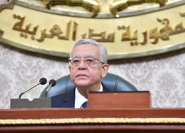 رئيس البرلمان يطالب النواب بعدم الإلتفاف حول الوزراء: لا يليق