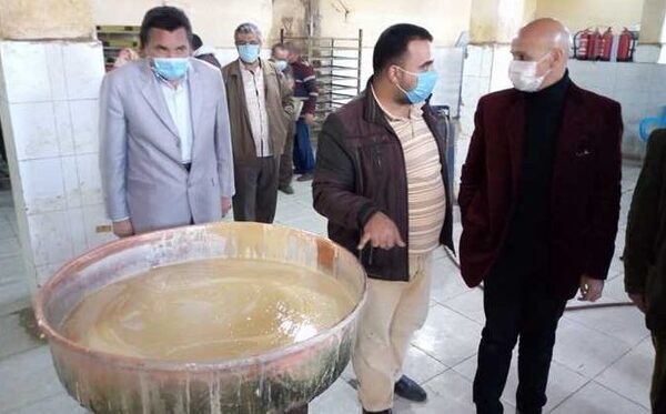 غلق مصنعين وإعدام 13 طن أغذية في حملة لـ«صحة الشرقية»
