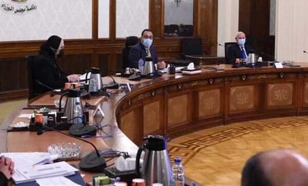 رئيس الوزراء يتابع الموقف التنفيذى لمشروعات المنطقة الصناعية ببورسعيد