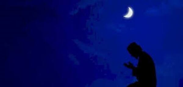 هل يجوز قيام الليل في رمضان قبل الفجر بربع ساعة؟