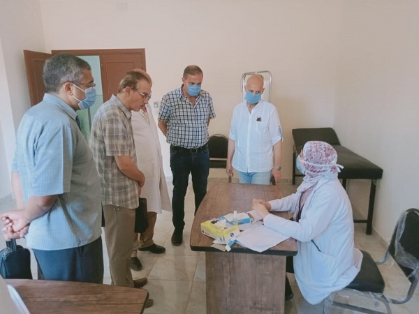 وكيل وزارة الصحة بالشرقية يوصى بإضافة تخصصات طبية جديدة للعيادات الخارجية بالشوبك