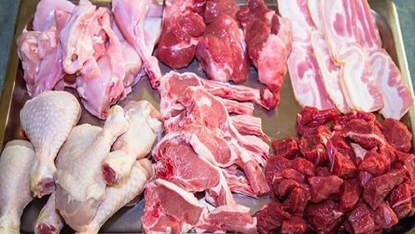 “التموين” تكشف حقيقة ارتفاع أسعار اللحوم بالمجمعات الاستهلاكية