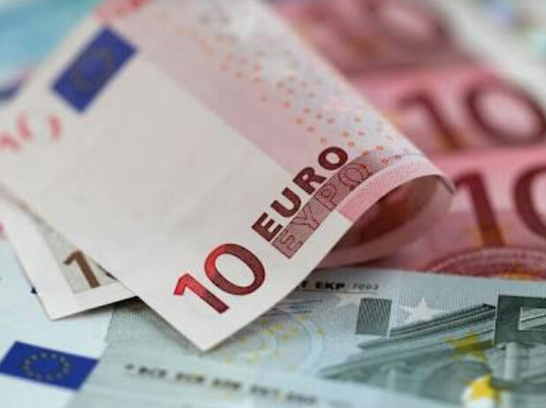 سعر اليورو في مصر اليوم الإثنين 17 فبراير 2020