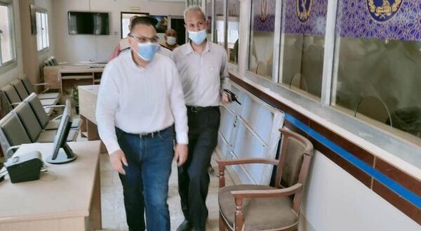 خلال جولته بمدينة الإبراهيمية …محافظ الشرقية يتفقد قسم المرور ويُتابع استكمال أعمال إحلال وتجديد تغطية ترعة أم الريش ورفع كفاءة طريق كفور نجم / الإبراهيمية / ديرب نجم