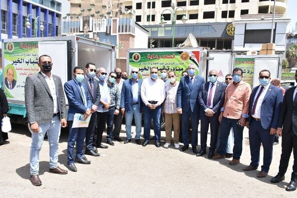 محافظ الشرقية يستقبل قافلة مبادرة وزارة التنمية المحلية “شباب الخير” لتوفير السلع الغذائية بأسعار مخفضة للمواطنين