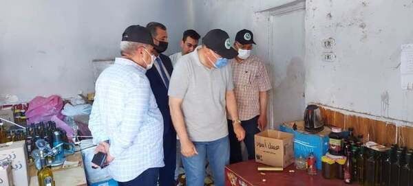 محافظ الشرقية : ضبط مزرعة دواجن يقوم صاحبها باستخدامها في تصنيع مواد ومنتجات غذائية بالمخالفة