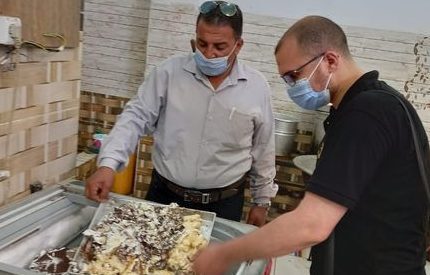 صحة الشرقية: إعدام ما يقارب طن ونصف أغذية وغلق ٢٢ منشأة غذائية مخالفة بالزقازيق وأولاد صقر والقنايات والحسينية