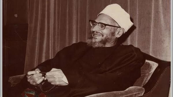 مركز الأزهر العالمي  للفتوى الإلكترونية: يبرز سيرة الإمام الزاهد عبد الحليم محمود