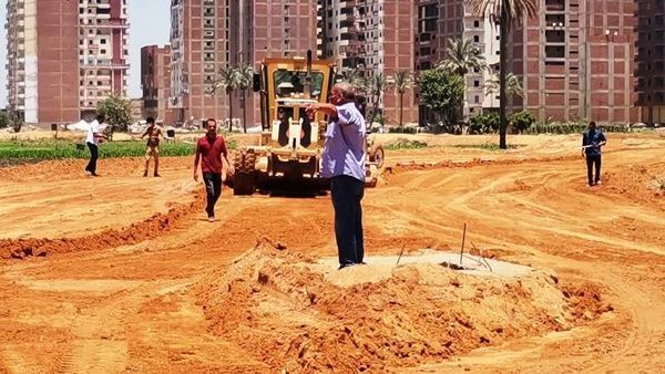 محافظ الشرقية يُعلن عن بدء تنفيذ أعمال المرحلة الثانية لرصف ورفع كفاءة الطريق الدائري الجديد بخليج الرملية بالزقازيق