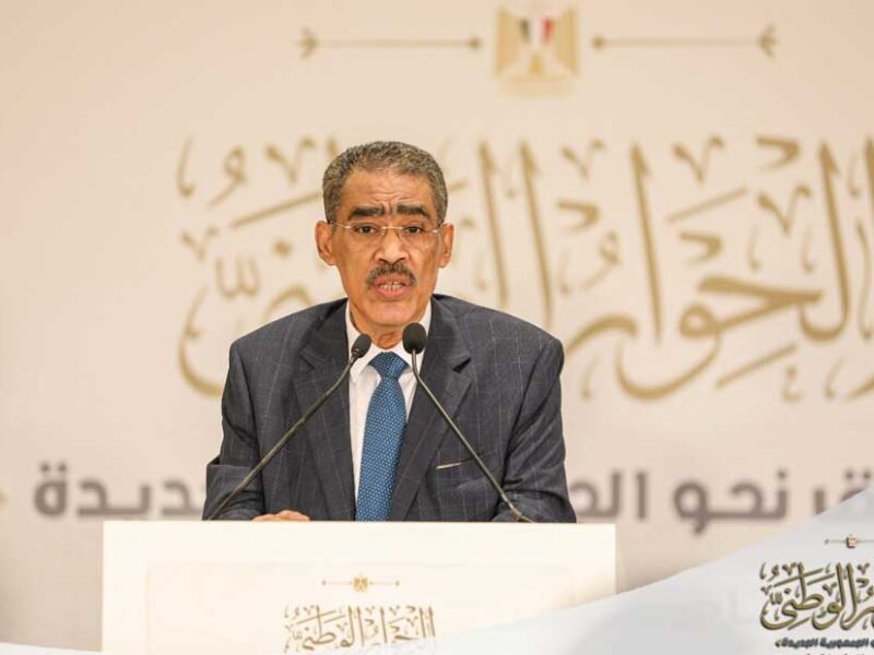 ضياء رشوان: مصر تسلمت قائمتي المحتجزين والأسرى الفلسطينيين والإسرائيليين.. والإفراج عنهم غدا