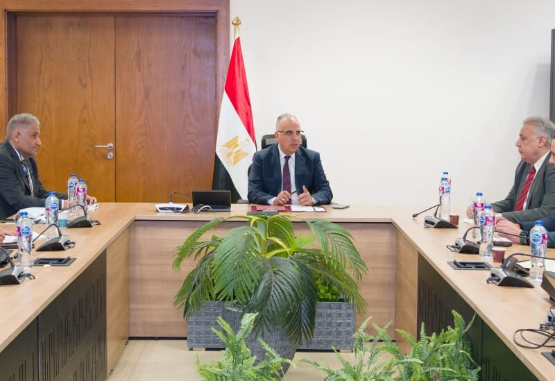 وزير الري يُناقش تطوير إجراءات تحرير محاضر مخالفات التعديات على المجاري المائية