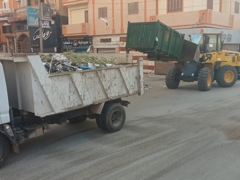 حملة علي شوارع مدينة الزقازيق، لرفع مستوى النظافة والتجميل ورفع الإشغالات