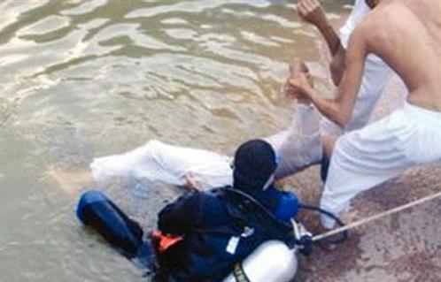 انتشال جثة غارقة في مياه بحر مويس دائرة مركز الزقازيق