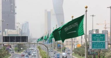 السعودية تعلن إيقاف صلاة الجمعة والجماعة والاكتفاء برفع الأذان فى المساجد