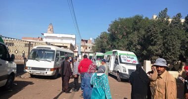 1283 مواطنا بقرية “أبو طاحون” مركز أولاد صقر يستفيدون من خدمات قافلة طبية مجانية