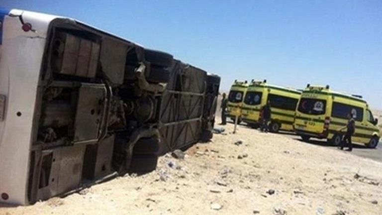 إصابة 13 شخصًا في انقلاب أتوبيس بالطريق الأوسطي بجوار طريق بلبيس – العاشر