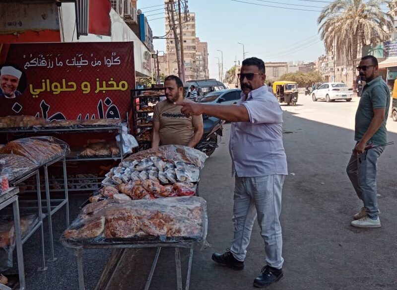 حملات لإزالة الإشغالات والتعديات وإعادة الانضباط للشوارع في الشرقية