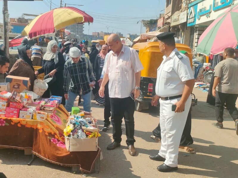 تكثيف حملات إزالة التعديات والإشغالات المخالفة بمراكز ومدن الشرقية