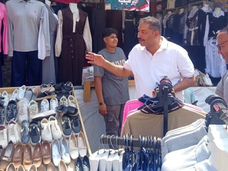 تكثيف الحملات الرقابية على الأسواق ومعارض أهلاً مدارس بالشرقية