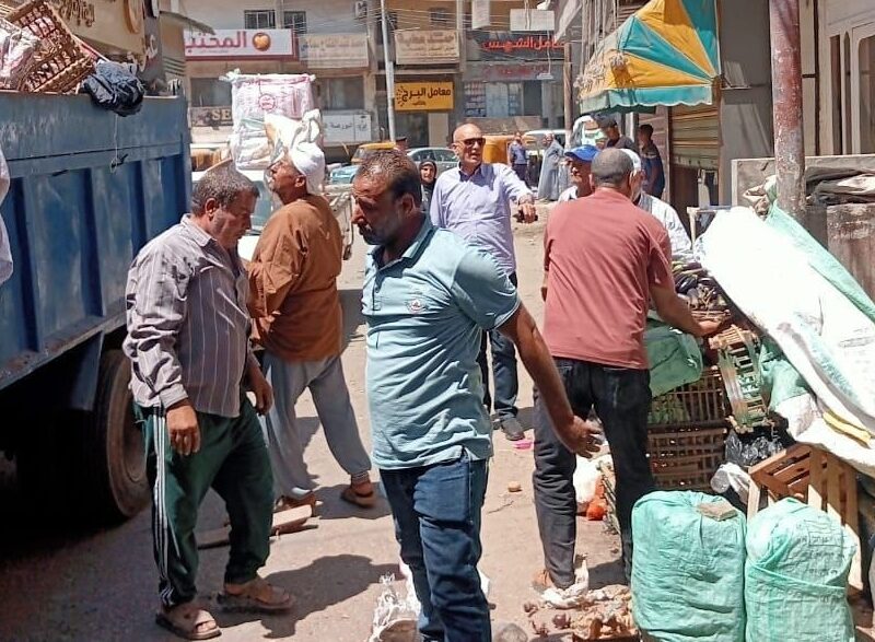 رفع 48 حالة إشغال بالطرق والميادين العامة بالشرقية