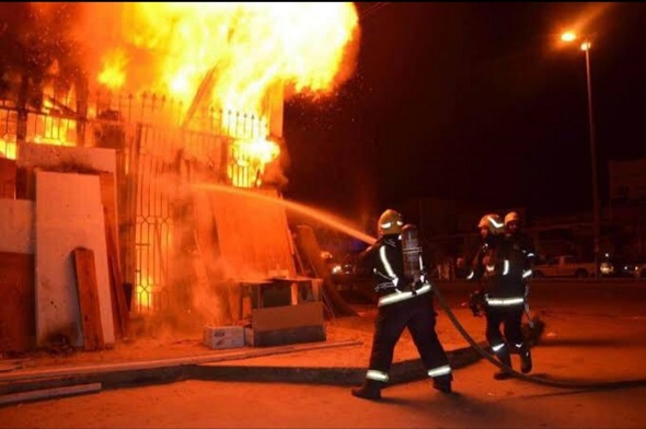 السيطرة على حريق مصنع إسفنج بناحية أنشاص بمركز بلبيس