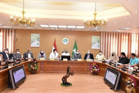 محافظ الشرقية : يُسلم أجهزة تابلت جديدة لدعم منظومة المتغيرات المكانية و يُكرم المتميزين في إنجاز مشروع الذاكرة المؤسسية