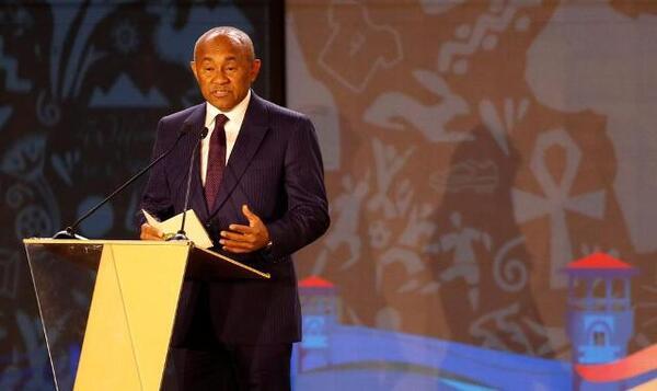 الفيفا يوقف أحمد أحمد رئيس الاتحاد الأفريقي 5 سنوات