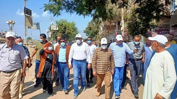 محافظ الشرقية يتفقد أعمال إنشاء كوبري ك 10.8 على بحر فاقوس أمام قرية العلاقمة بتكلفة 5 مليون جنيه