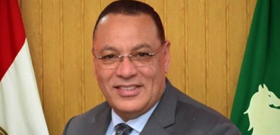 محافظ الشرقية يُشيد بمجهودات مكتبة مصر العامة بالزقازيق خلال شهر نوفمبر الماضى