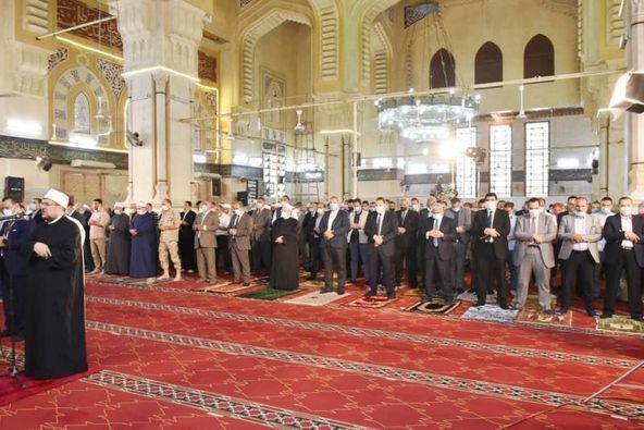 وزيرا الأوقاف والقوي العاملة ومفتي الجمهورية ومحافظ الشرقية يؤدون صلاة الجمعة بمسجد الفتح بمدينة الزقازيق