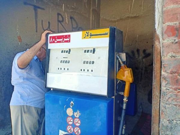ضبط 900 لتر بنزين داخل محطات مواد بترولية بدون ترخيص خلال حملات تموينية بنطاق مركز أبو كبير