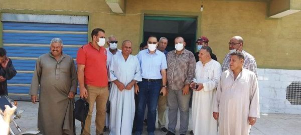 محافظ الشرقية يتفقد شوارع قرية الصوفية بأولاد صقر ويُتابع إنتظام سير العمل بالوحدة المحلية ويلتقى بالمواطنين