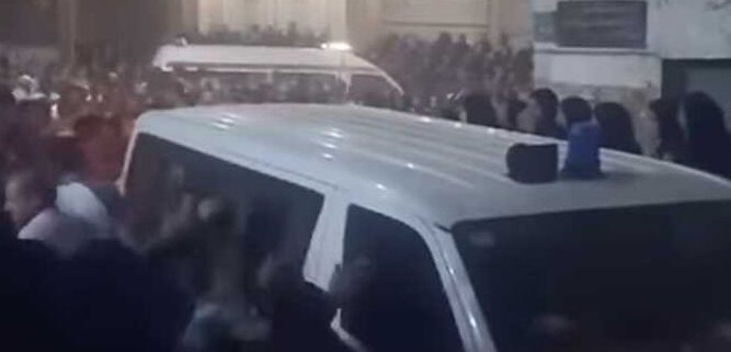 تشييع جثامين شقيقتين وابنة عمهما بقرية كفر إبراش بمشتول السوق…. لقوا مصرعهم في حادث سير