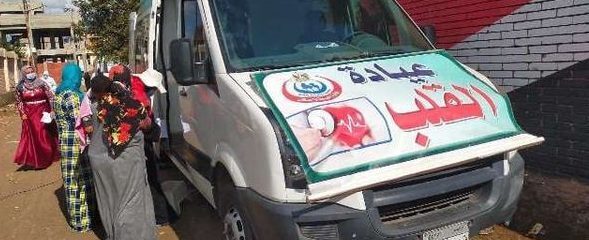 محافظ الشرقية : توقيع الكشف الطبي وصرف العلاج بالمجان لـ 1250 مواطن بقرية الرست بصان الحجر