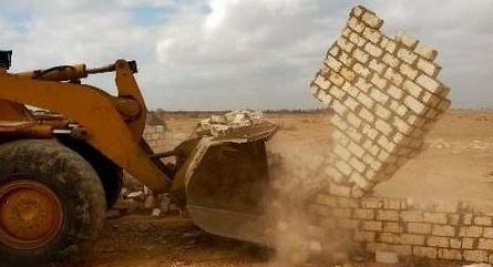 تنفيذ إزالة ٦٥ حالة تعدي بمساحة ٧ ألاف و٤٥٧ متر مباني و٧٢ فدان