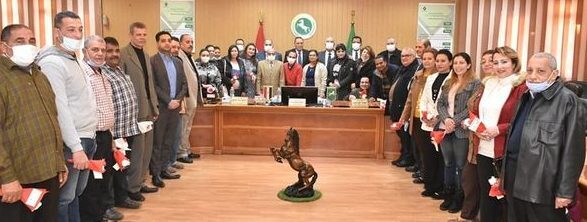 محافظ الشرقية يُهنئ العاملين المسيحيين بالديوان العام بعيد الميلاد المجيد
