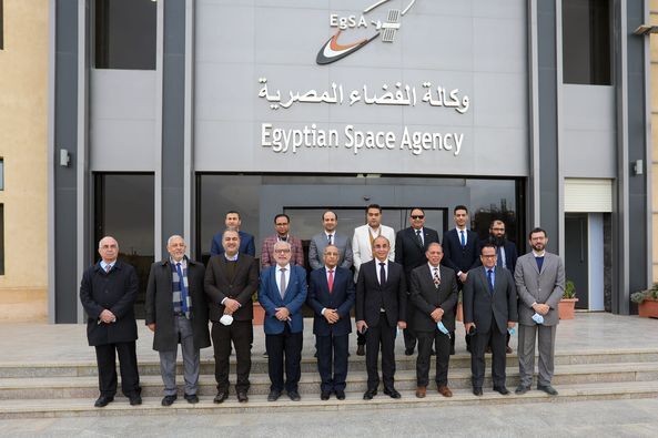 جامعة الزقازيق تحتفل بتصميم وتصنيع واختبار قمر تكعيبى  « نموذج هندسى»