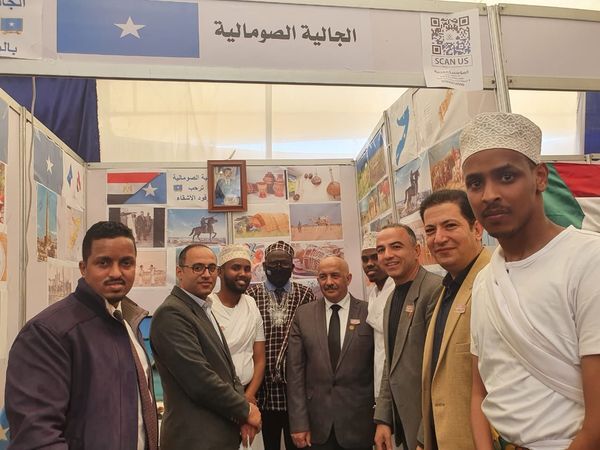 نائب رئيس جامعة الزقازيق لشئون التعليم يشارك الطلاب الوافدين فعاليات ملتقى الصداقة الدولي