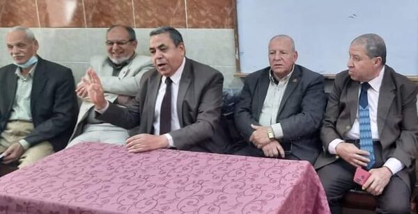 مجلس أمناء إدارة بلبيس التعليمية يناقش المشكلات والمعوقات التي تعوق العملية التعليمية